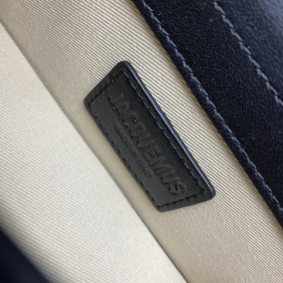 Jacquemus Small Bamnino Bag-18x6x7CM