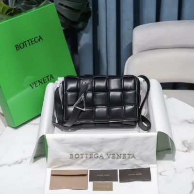 Bottega Veneta Padded Cassette Bag-26*18*8CM