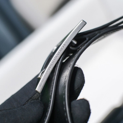 Bottega Veneta Padded Cassette Bag-26*18*8CM