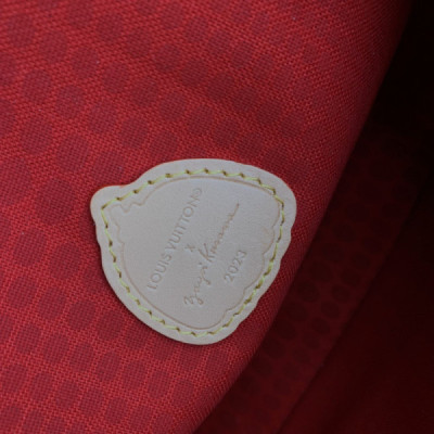 Louis Vuitton Cloakroom Dopp Kit Pouch-15 x 24 x 15CM