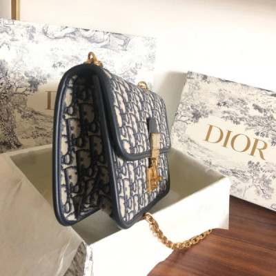 Diro 30 Montaigne-24*17*8 CM