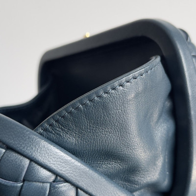 Bottega Veneta Knot  Pouch-20.5*6*12.5CM