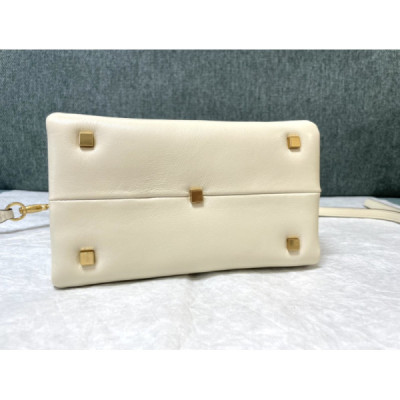 Valentino Garavani Onestud-18.5 x15x11CM