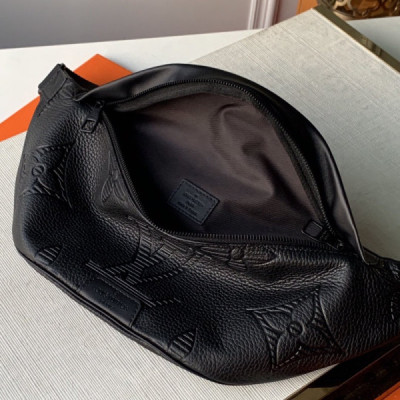 Louis Vuitton Discovery Bumbag-47*20*9CM
