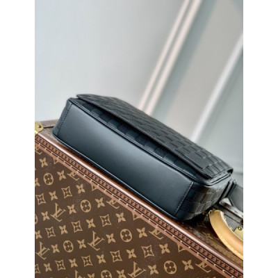 Louis Vuitton District Messenger Bag-M46255-26*20*7CM
