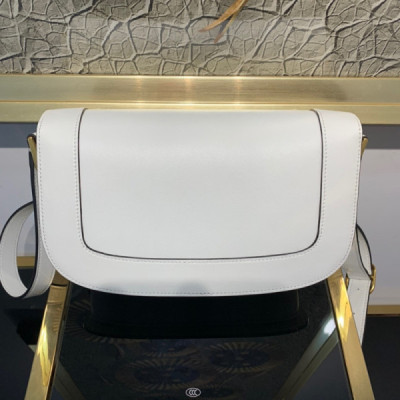 Valentino Garavani Supervee Handbags-26*8*16CM
