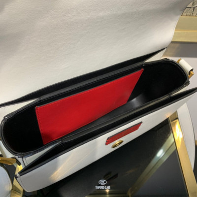 Valentino Garavani Supervee Handbags-26*8*16CM
