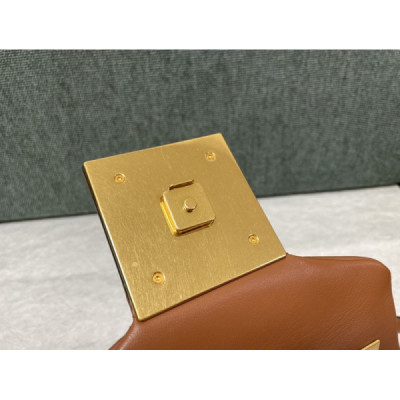 Valentin0 Valentino One Stud-20x13x8.5CM