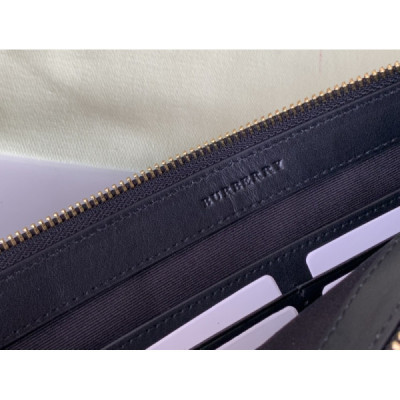 Burberry Wallet-30 x 20 CM