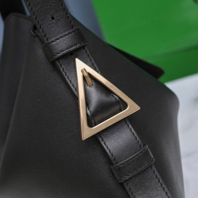 Bottega VenetaCradle Tote-30x23x16CM