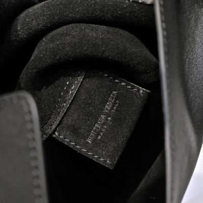 Bottega VenetaCradle Tote-30x23x16CM