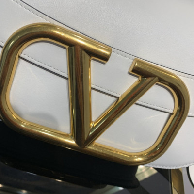 Valentino Garavani Supervee Handbags-26*8*16CM