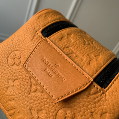 Louis Vuitton Locker Dopp Kit Pouch -28 x 15 x 16.5CM