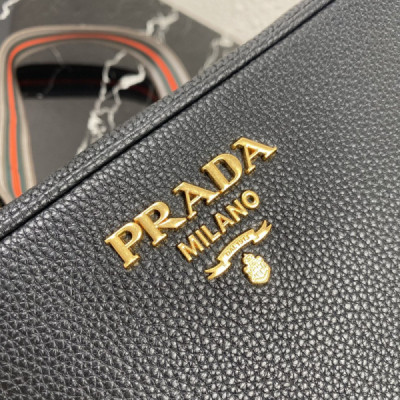 Prada Leather Cross-Body Bag-1BH082-22X15X9CM