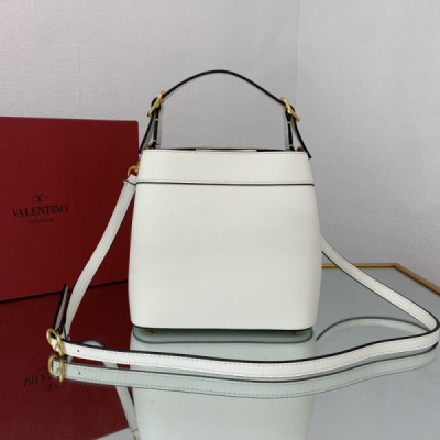Valentino Garavani SuperVee Bag-20*19*12CM