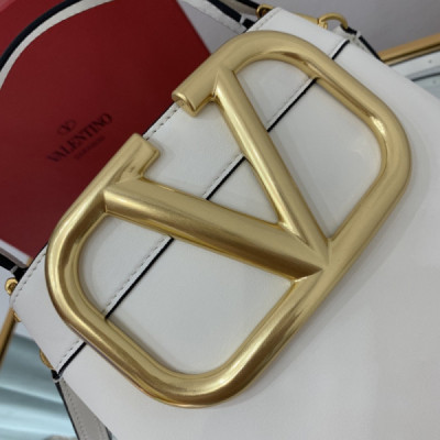 Valentino Garavani SuperVee Bag-20*19*12CM