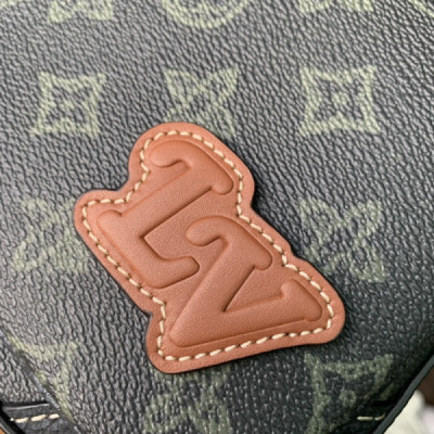 Louis Vuitton Messenger Bag-M46340-25*18*7CM