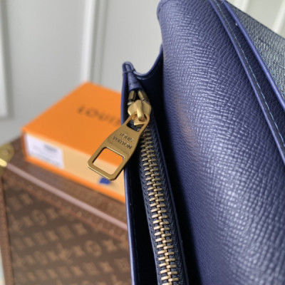 Louis Vuitton Wallet-10*19*2CM