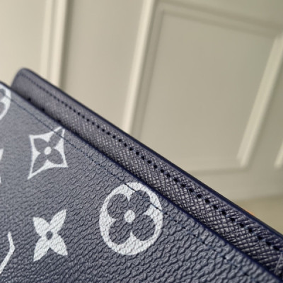 Louis Vuitton Wallet-10*19*2CM