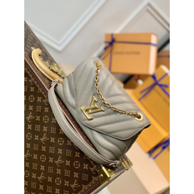 Louis Vuitton New Wave Bag-24x14x9CM