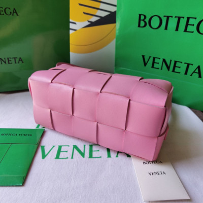 Bottega Veneta Cassette Bag-23.5x10x20CM