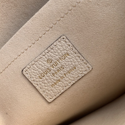 Louis Vuitton Pouch-29.5*21*1 CM