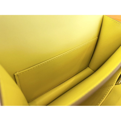 Hermes Constance-19CM