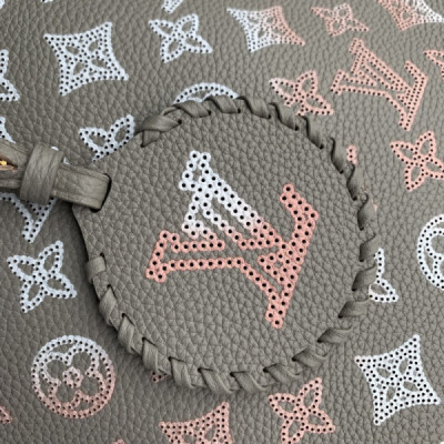 Louis Vuitton Blossom Handbags-30*27.5*16CM