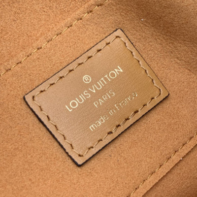 Louis Vuitton Mini Dauphine Bag-20*15*9CM