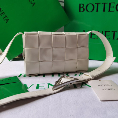 Bottega Veneta Cassette Bag-17.5×10.5×3.5CM