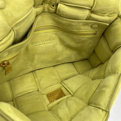 Bottega Veneta Padded Cassette Bag-26*18*8CM