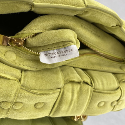 Bottega Veneta Padded Cassette Bag-26*18*8CM