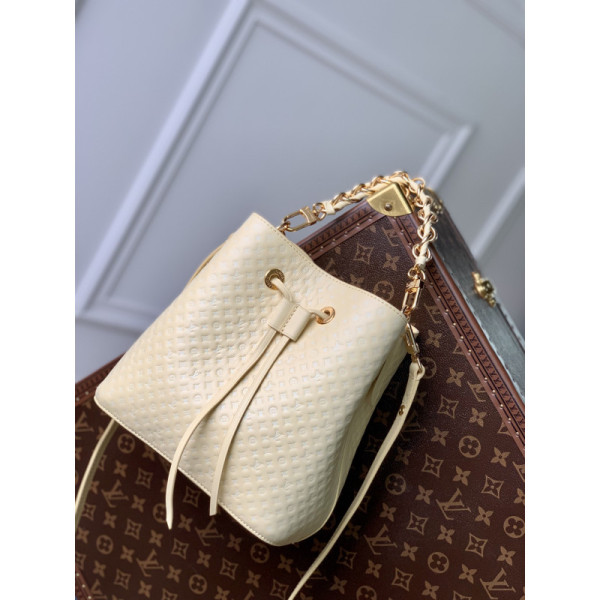 Louis Vuitton M22599 NeoNoe BB Handbag-20*20*13CM