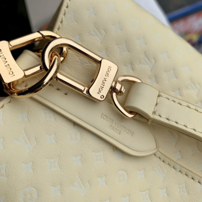 Louis Vuitton M22599 NeoNoe BB Handbag-20*20*13CM