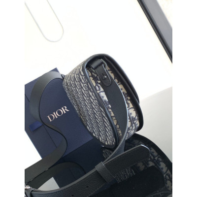 Diro Gallop Messenger Bag-28 x 22 x 7 CM