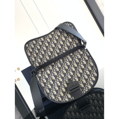 Diro Gallop Messenger Bag-28 x 22 x 7 CM