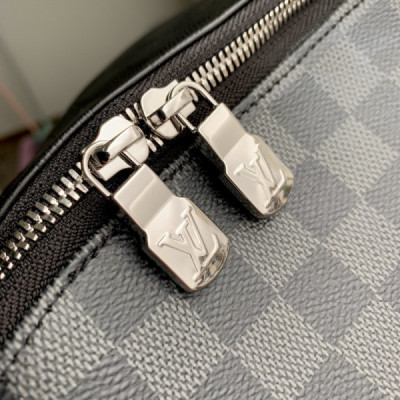 Louis Vuitton Discovery Backpack-30*40*20CM