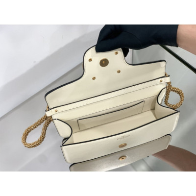 Valentino Garavani Locò Shoulder Bbag In Calfskin With Metallic VLogo-27*13*6CM