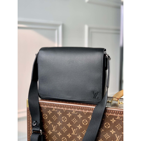 Louis Vuitton District Messenger Bag-M46255-26*20*7CM