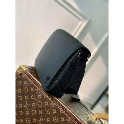 Louis Vuitton District Messenger Bag-M46255-26*20*7CM