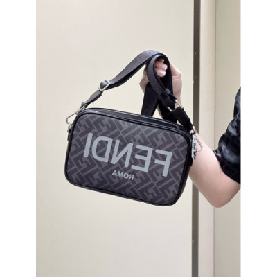 FendI Camera Bag-23.5x5x16CM
