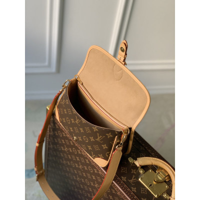 Louis Vuitton Diane Handbags-25*9*15CM