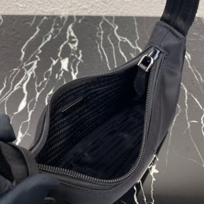 Prada 1NE515 Nylon Hobo Bag-23*13*5CM