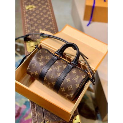 Louis VuittonZoooom with Friends-21×10×12CM