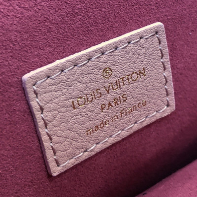 Louis Vuitton Victoire Handbags-27*17*10CM