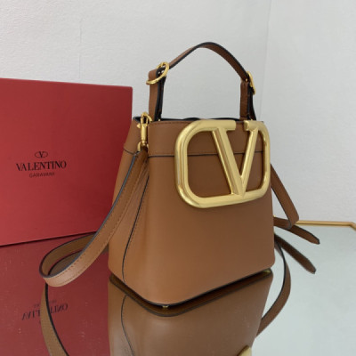 Valentino Garavani SuperVee Bag-20*19*12CM