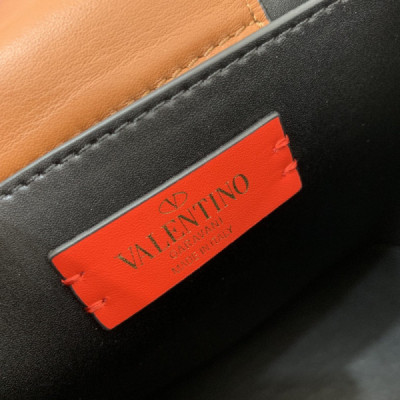 Valentino Garavani SuperVee Bag-20*19*12CM