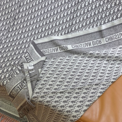 Diro Printed Shawl-140 x 140CM