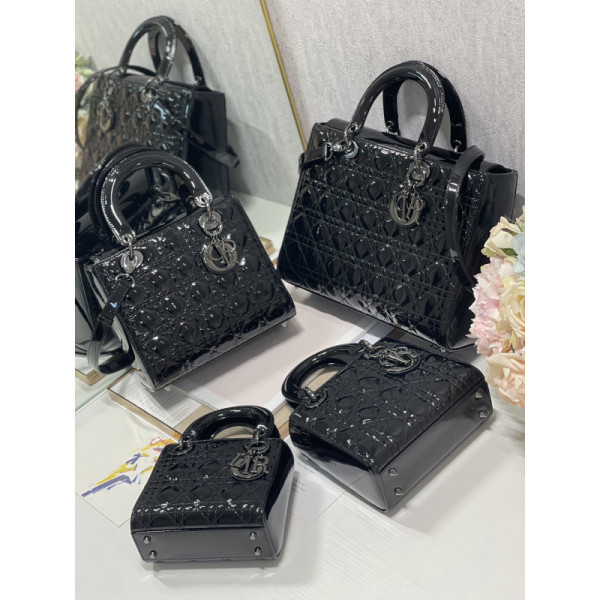 Lady Diro Handle Bags