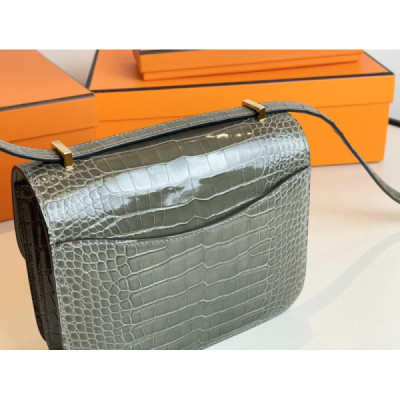 Hermes Constance-19CM